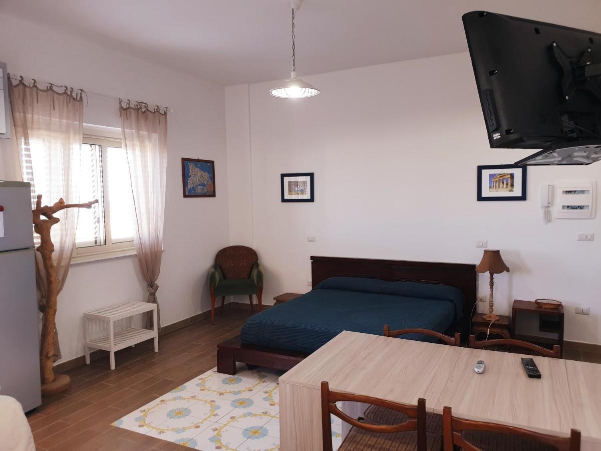 Fronte Mare A Venetico Apartment ภายนอก รูปภาพ